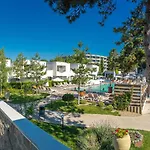 Mera Resort 4*
