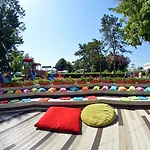 Mera Resort